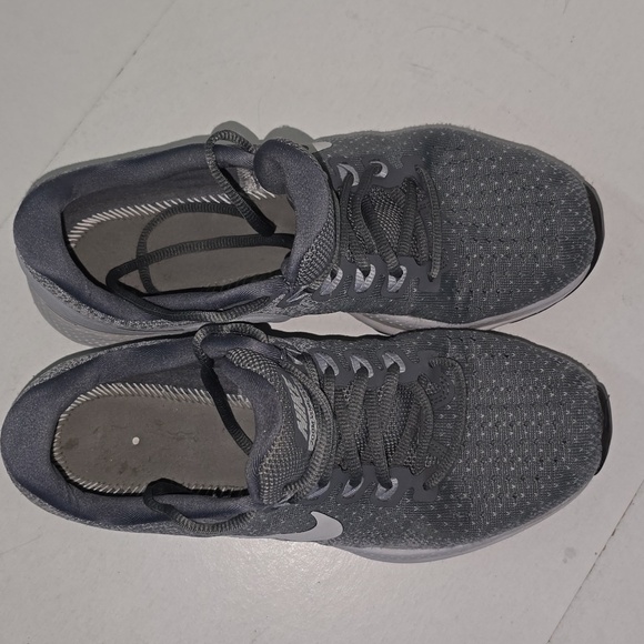 Nike Air Zoom Vomero 13 Wolf Grey Womens Size 9.5 - Picture 6 of 16